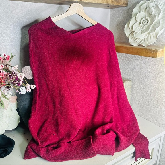 JAKI London Asymmetric Draped Sweater Seamless Knit Burgundy Sz S / M MSRP $248 - Picture 5 of 10